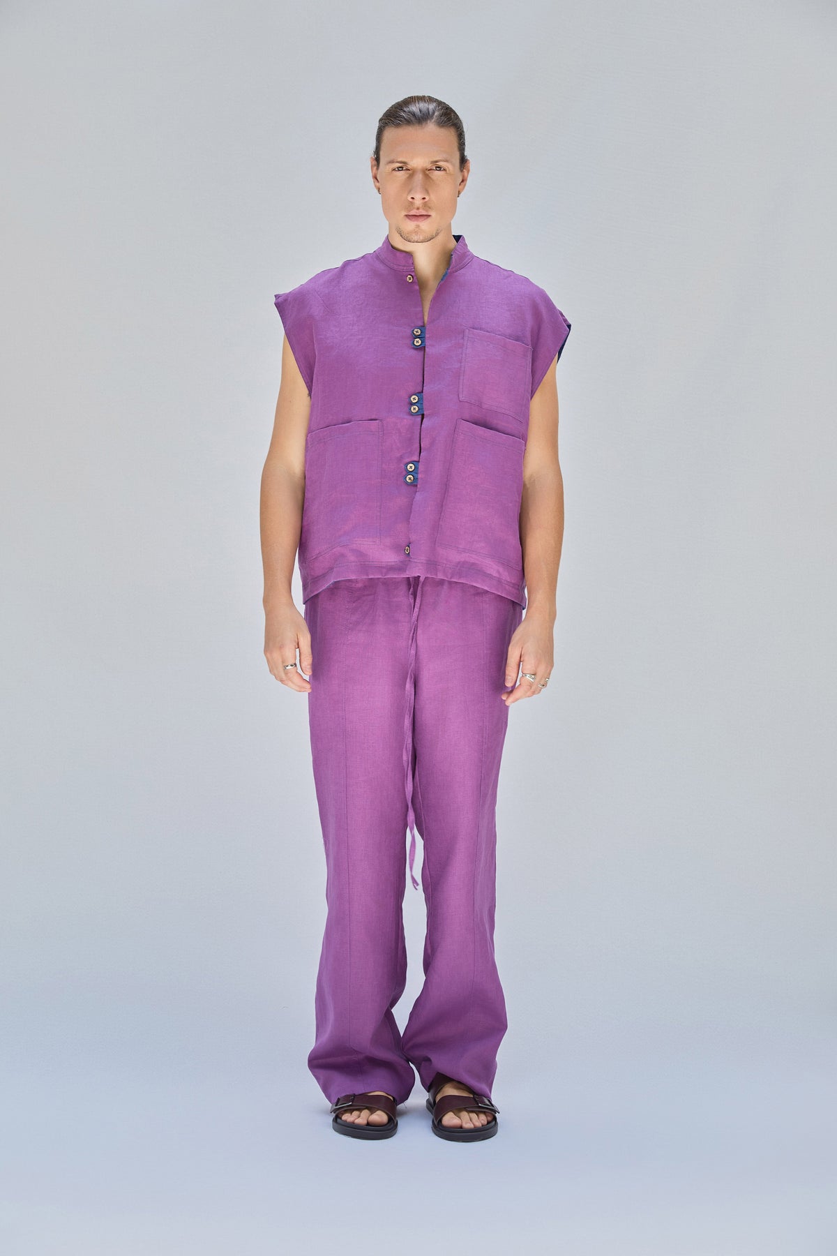 ROBBY VEST